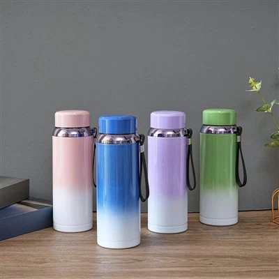 Didelės talpos sportinis vandens butelis nerūdijančio plieno kulkos kelioninis termosas